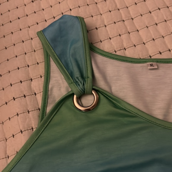 Temu Ladies Trendy T-shirt V-neck Sleeveless Tops Casual Loose Comfortable Vest - Picture 9 of 11